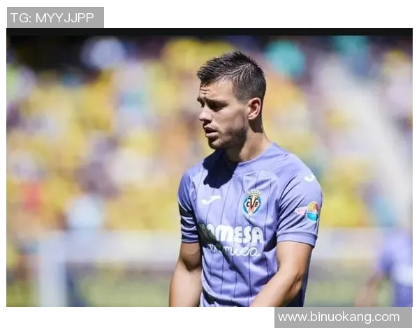 智利足球明星洛佩斯的辉煌职业生涯与对国家队的贡献探讨